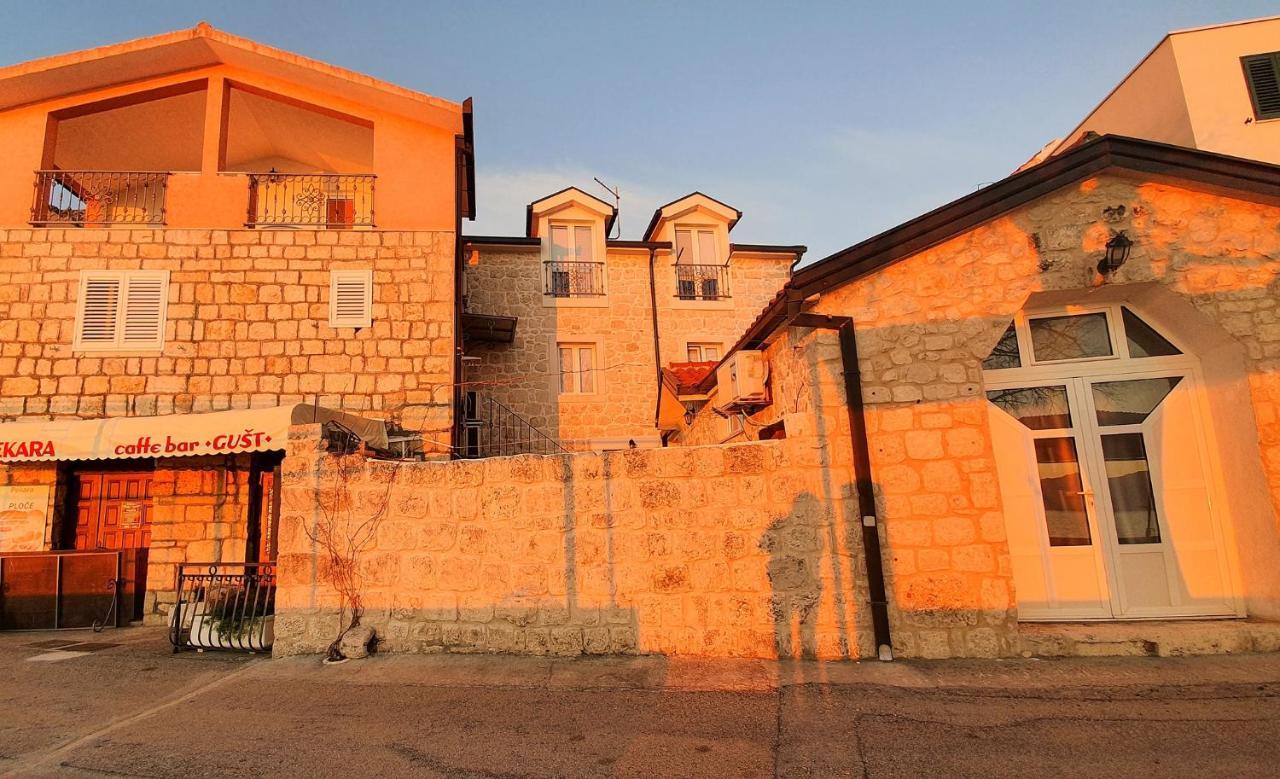Apartmani Marina Gradac Gradac  Exteriör bild